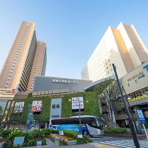 아우어즈 인 한큐 도쿄